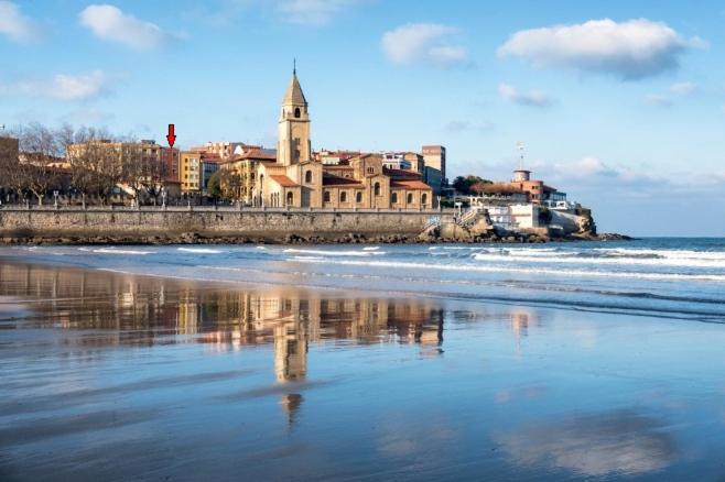 Atico En Cimadevilla Mirando Al Mar Gijón Exteriér fotografie