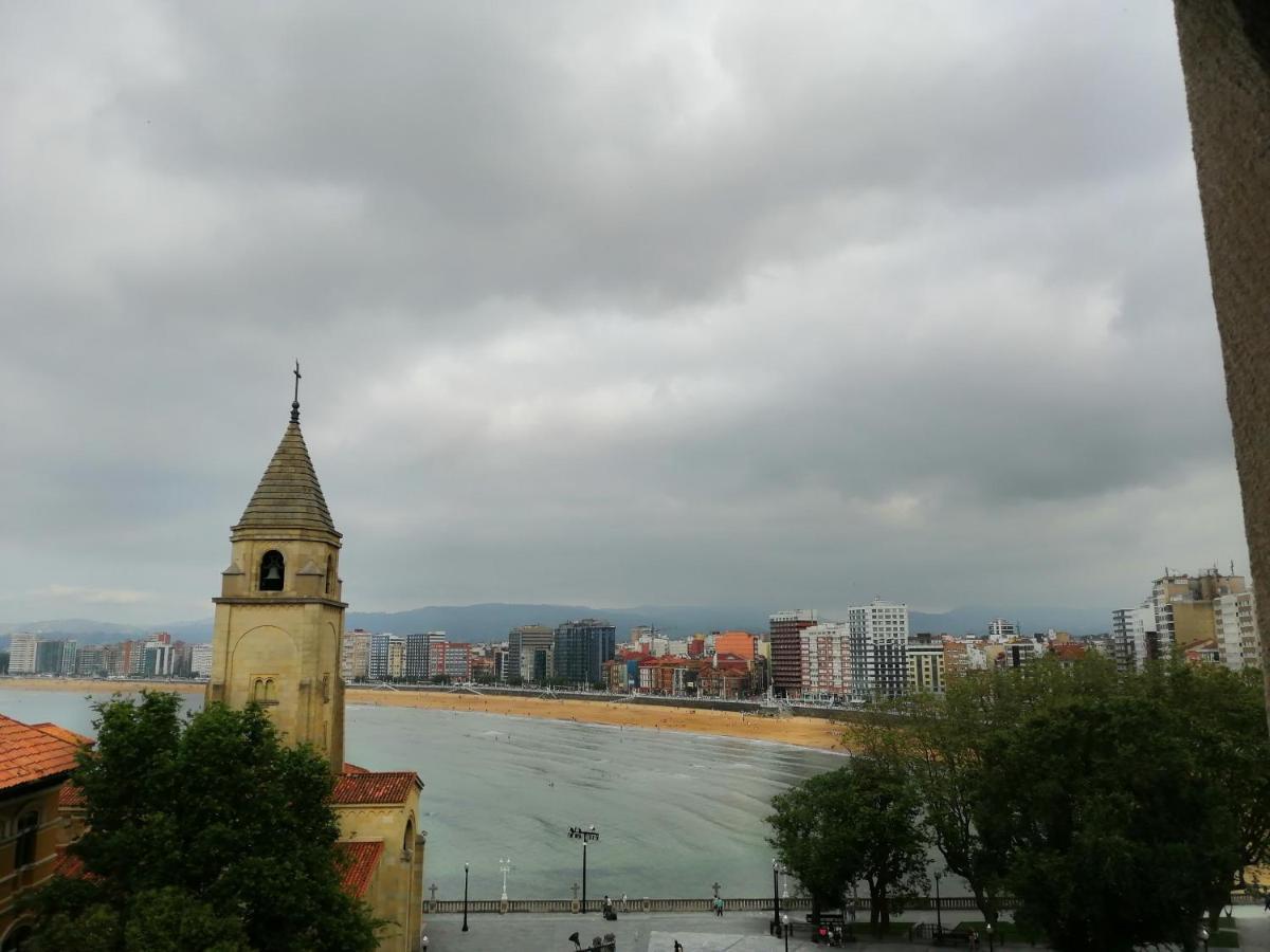 Atico En Cimadevilla Mirando Al Mar Gijón Exteriér fotografie